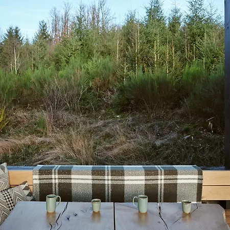 Ferienhaus Hutstuf - The Weasel&hottub Bertogne