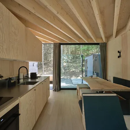 Ferienhaus Hutstuf - The Weasel&hottub *