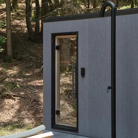 Ferienhaus Hutstuf - The Weasel&hottub Bertogne